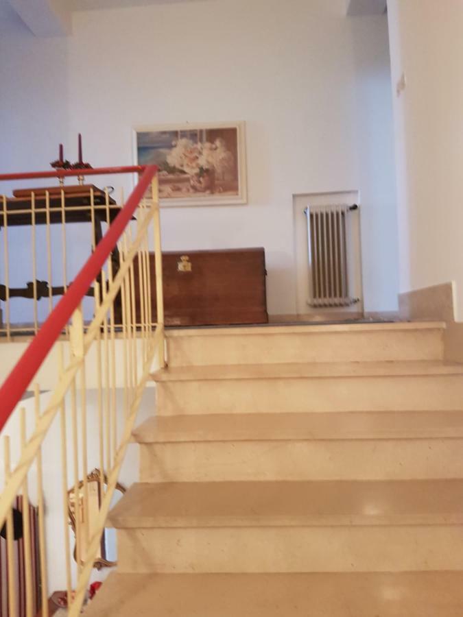 Antica Casa Di Famiglia Hotel Castiglione del Lago Exterior foto