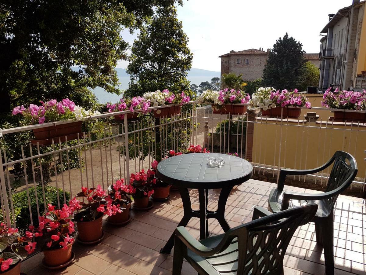 Antica Casa Di Famiglia Hotel Castiglione del Lago Exterior foto